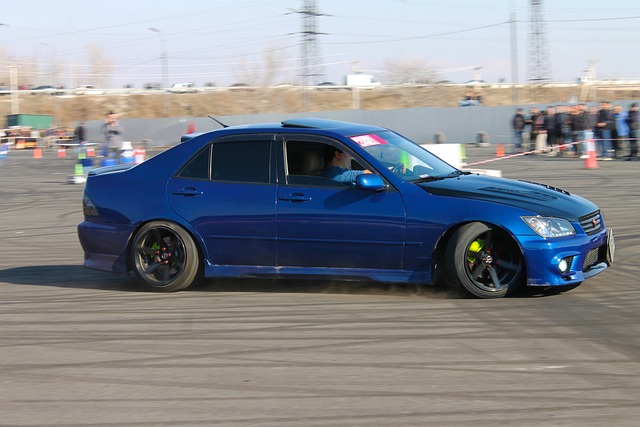 应出俱乐部 应出俱乐部